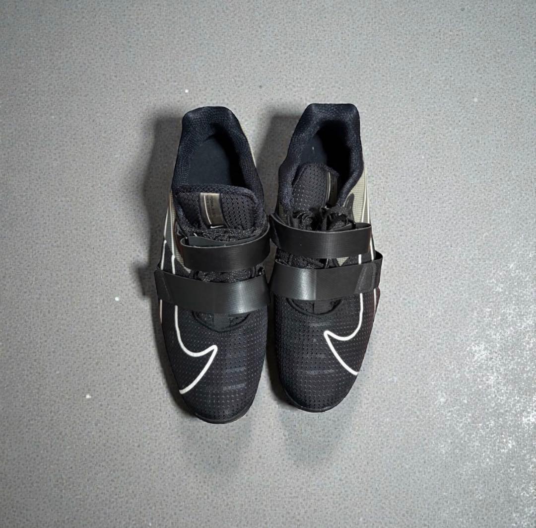 ロマレオス4　29.5cm 早いもの勝ち