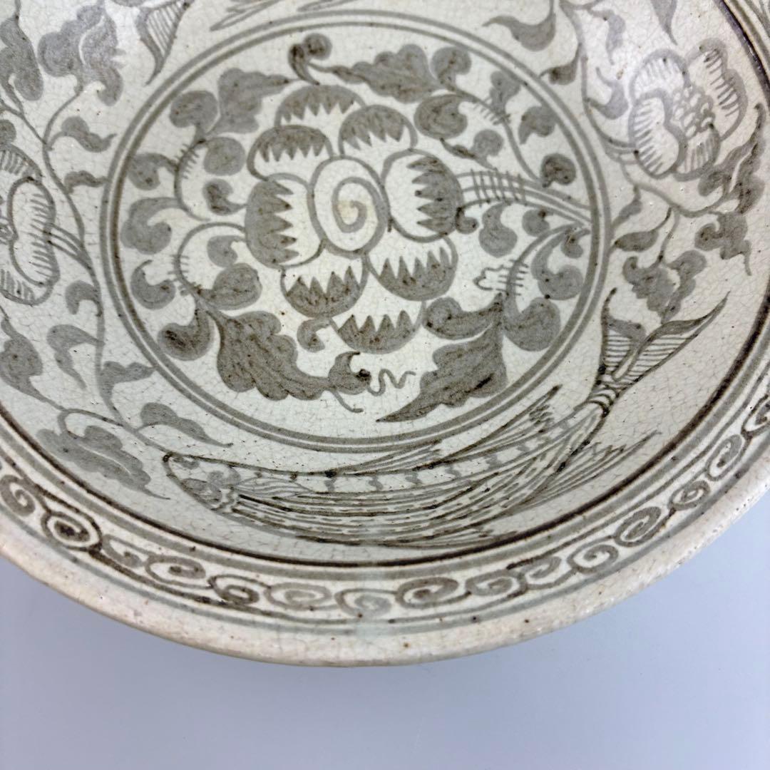 中国 魚 大皿 鉄 絵皿 陶磁器 飾皿