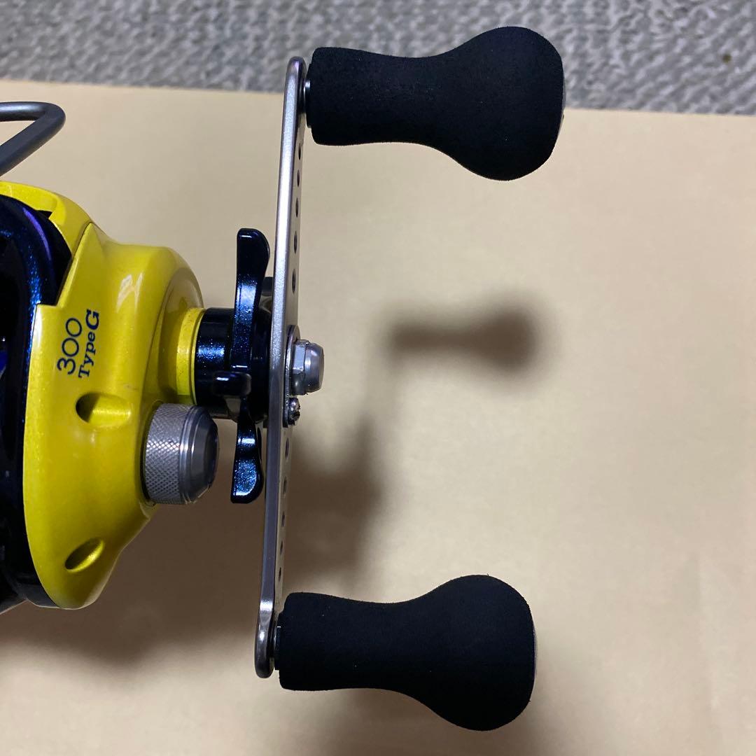シマノベイゲーム300typeGベイトリール右ハンドル