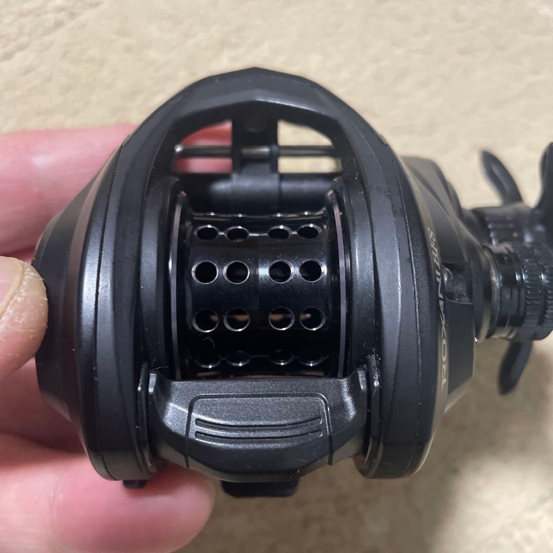 アブガルシア　ロキサーニBF8 深溝スプール付き