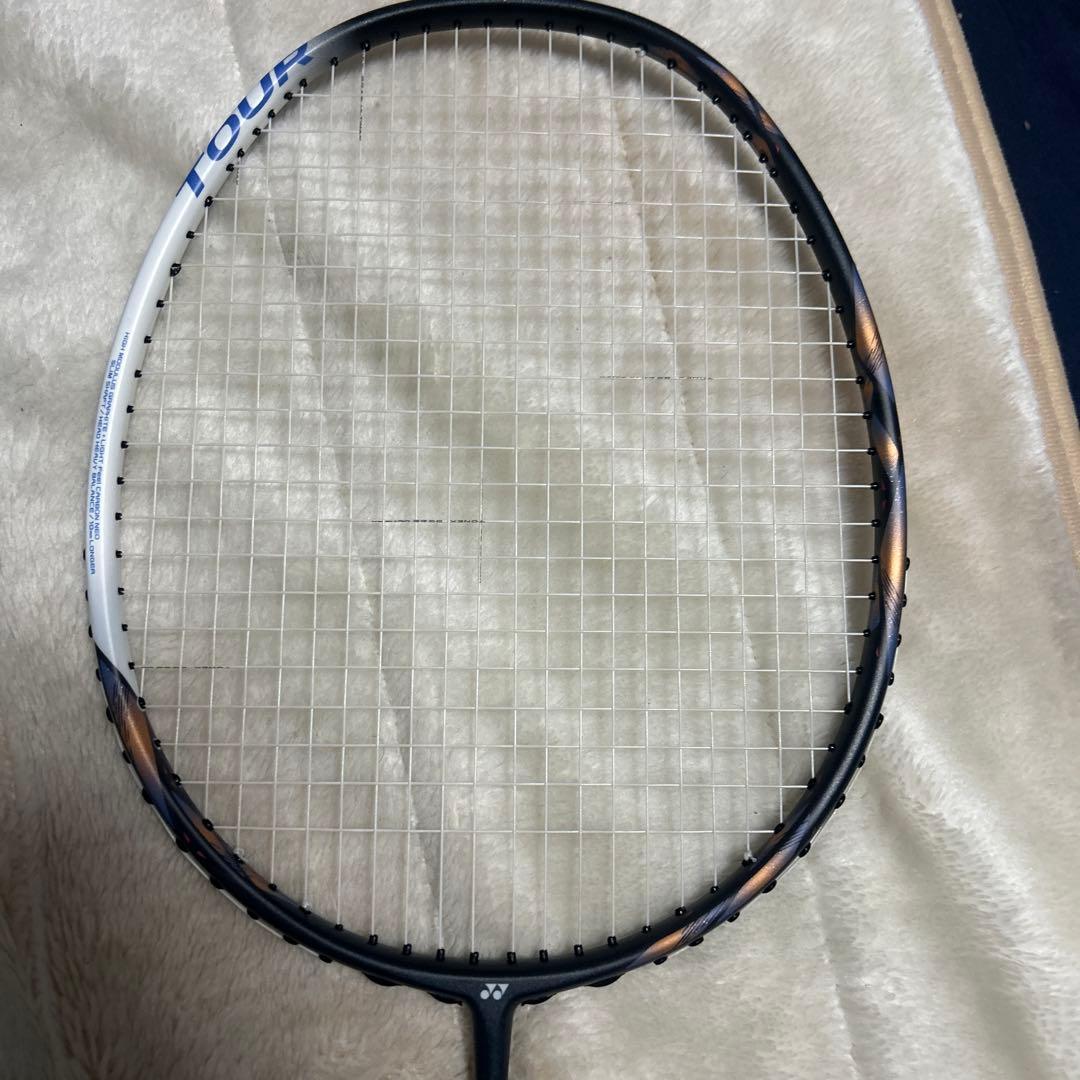 YONEX アストロクス77（2本）88D Pro廃盤（1本）