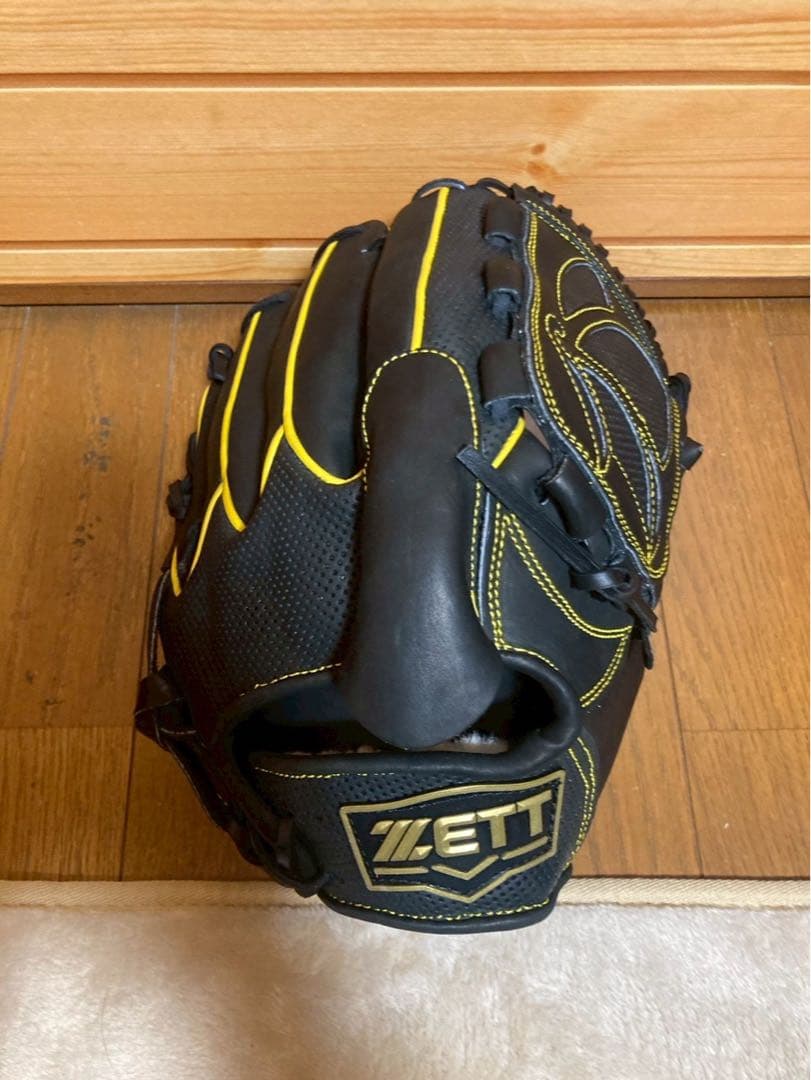 し*ょ様 ZETT　硬式　投手用グローブ