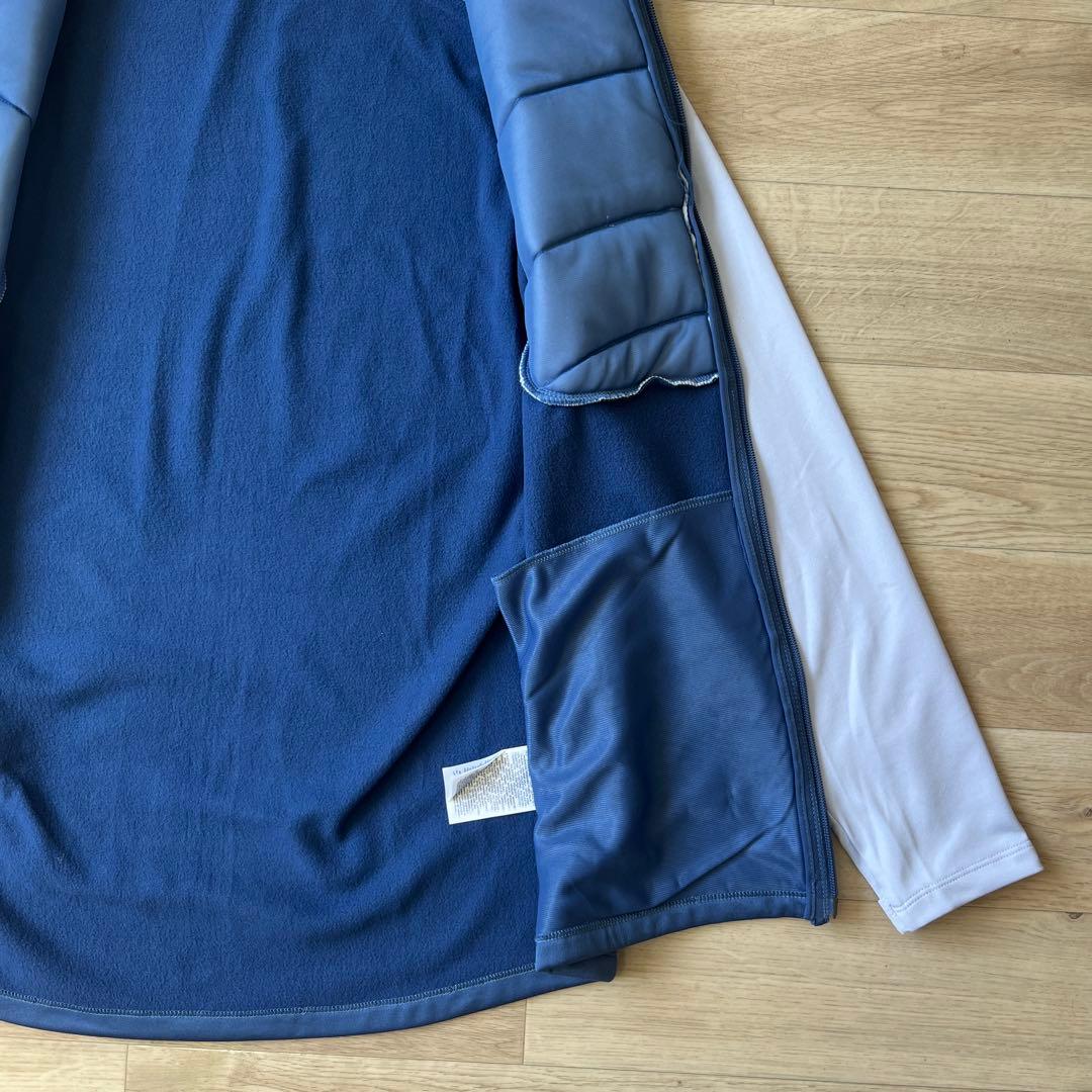 トッテナム・ホットスパーのトレーニングウェア　ジャージ